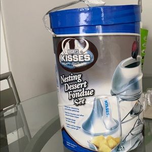 Hershey’s Nesting Dessert Fondue Set